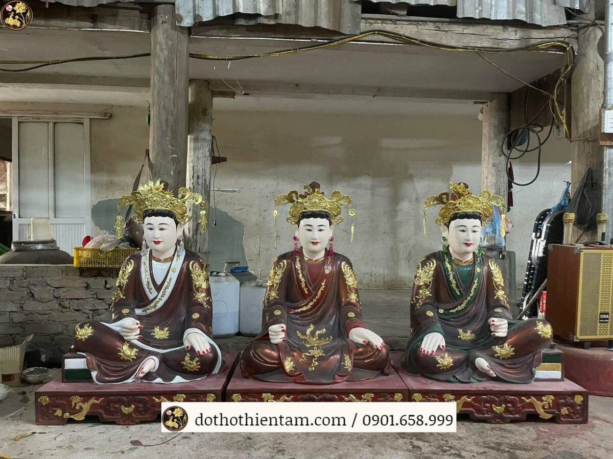 Tượng Tam Tòa Thánh Mẫu 11