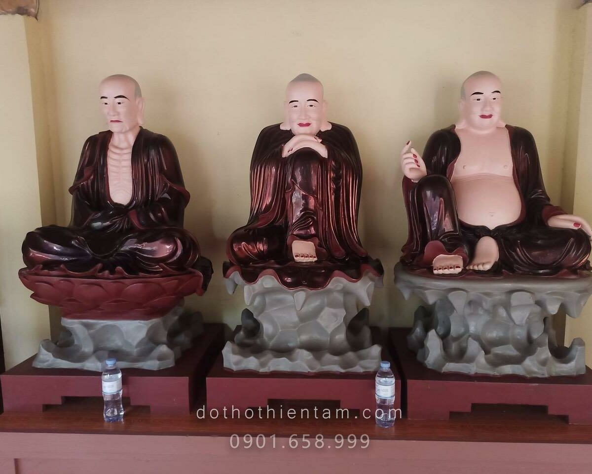 Tượng Thập Bát La Hán Sơn Theo Lối Cổ