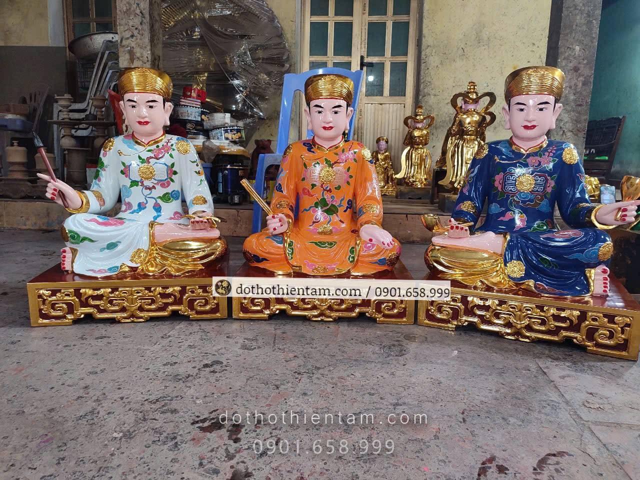 Tượng Ông Hoàng Bảy 32 Tượng Ông Hoàng Bơ, Hoàng Bảy, Hoàng Mười