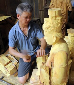 Các công đoạn thếp bạc tượng phật làng nghề Sơn Đồng: Quy trình, kỹ thuật và giá trị văn hóa